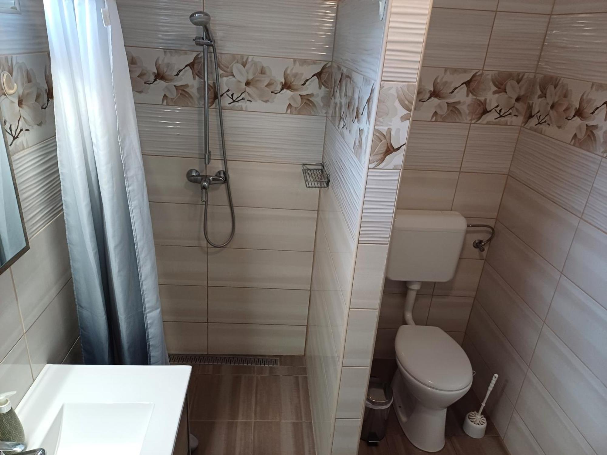 Eszter Vendégház Tiszafüred Exterior foto